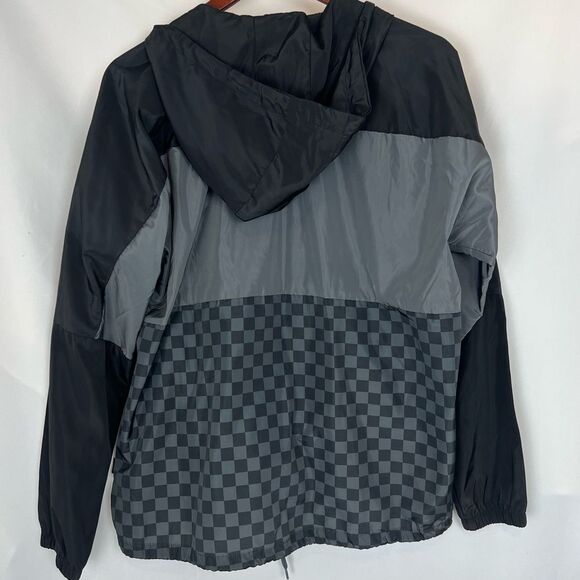 Beautiful Giant Rain Jacket - Picture 3 of 9